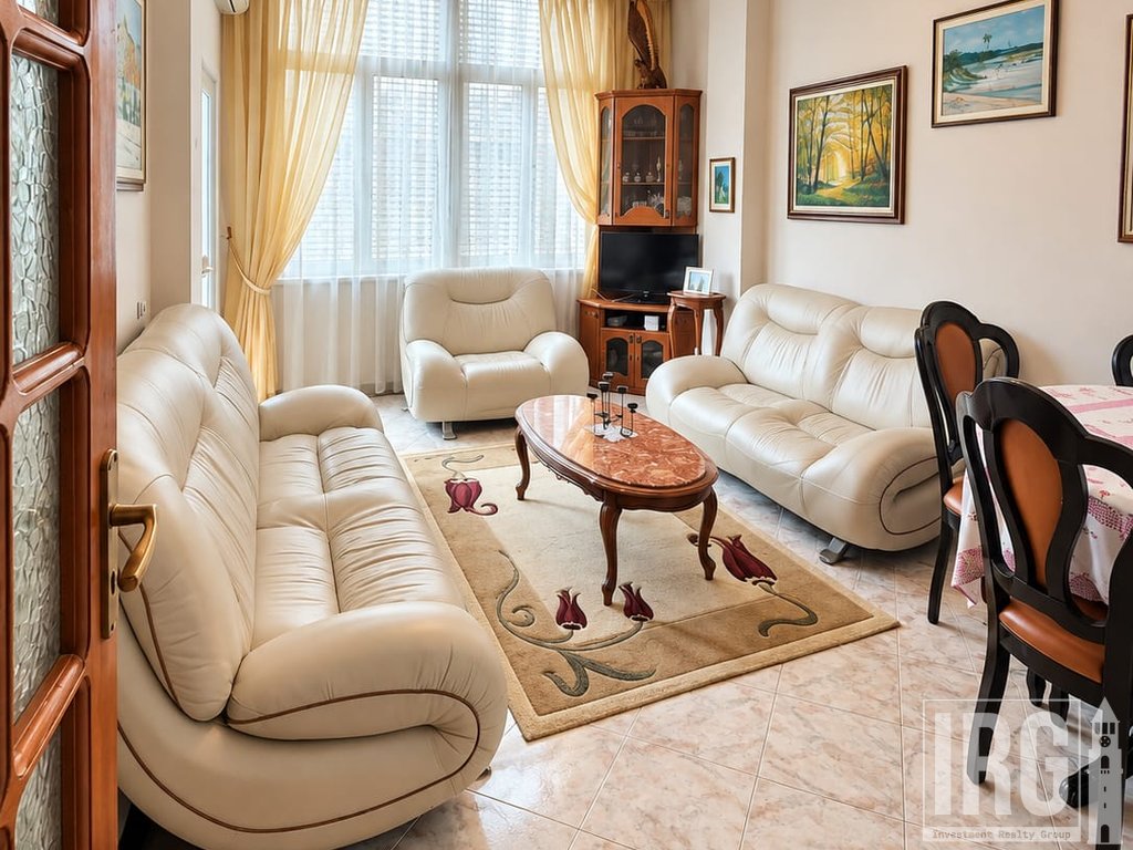 Jepet me Qira Apartament 3+1 – Fusha Ali Demi

J