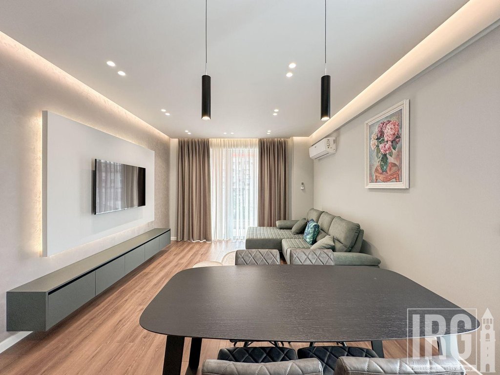 APARTAMENT 2+1+2 TE ZOGU I ZI, TE KOMPLEKSI FOLEJA E GJELBER