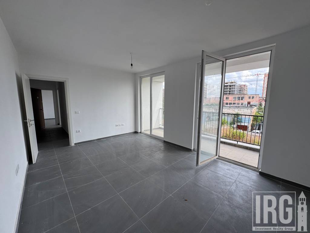 SHITET APARTAMENT 2+1  RRUGA 5 MAJI
