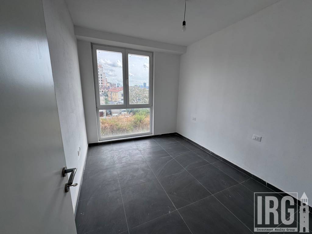 SHITET APARTAMENT 2+1  RRUGA 5 MAJI