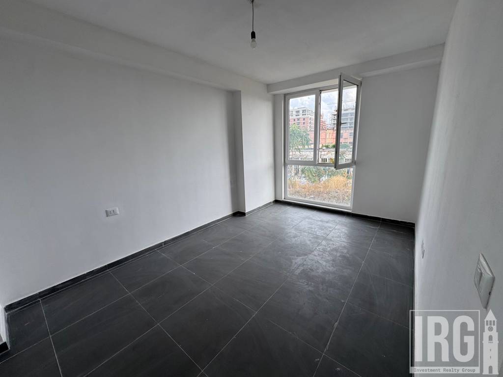 SHITET APARTAMENT 2+1  RRUGA 5 MAJI