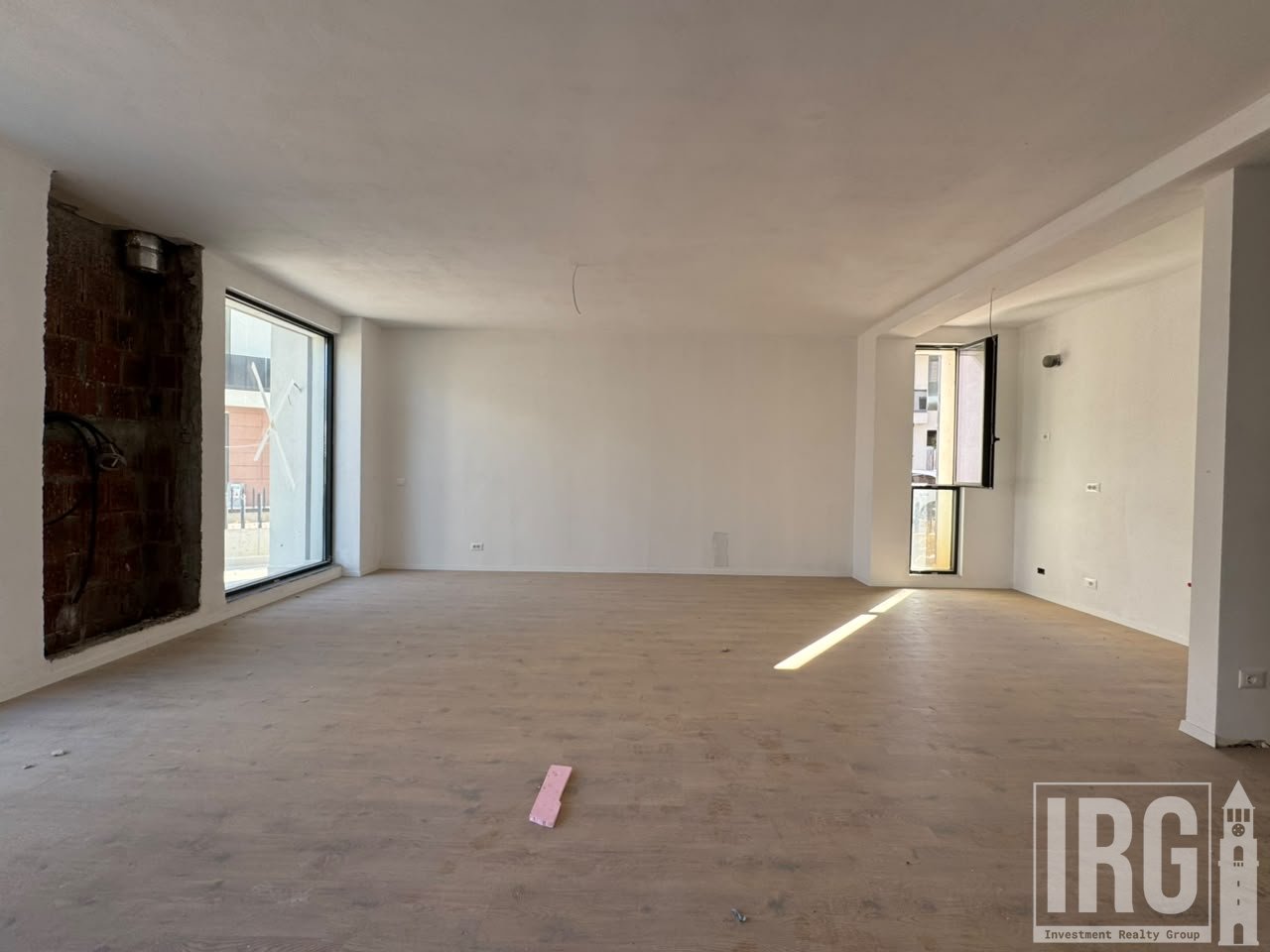 APARTAMENT 2+1+2 (VERANDE+OBORR) PER SHITJE- TULIPAN RESDIENCE