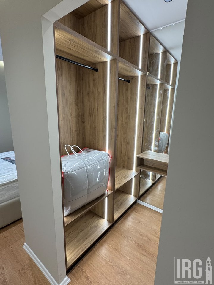 APARTAMENT TE XHELUKS XIBRAKU!