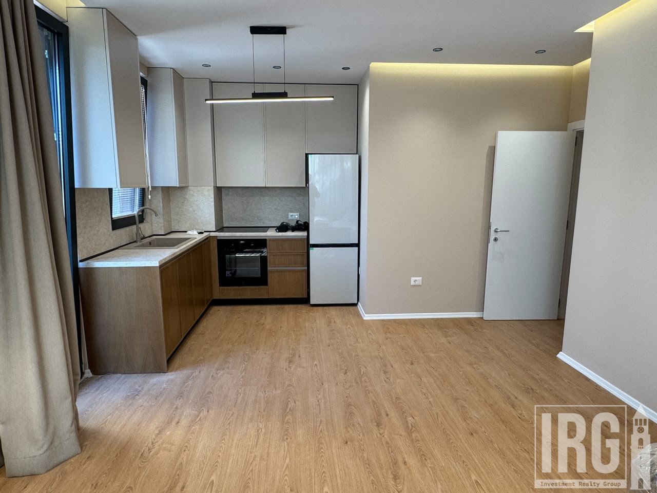 APARTAMENT TE XHELUKS XIBRAKU!