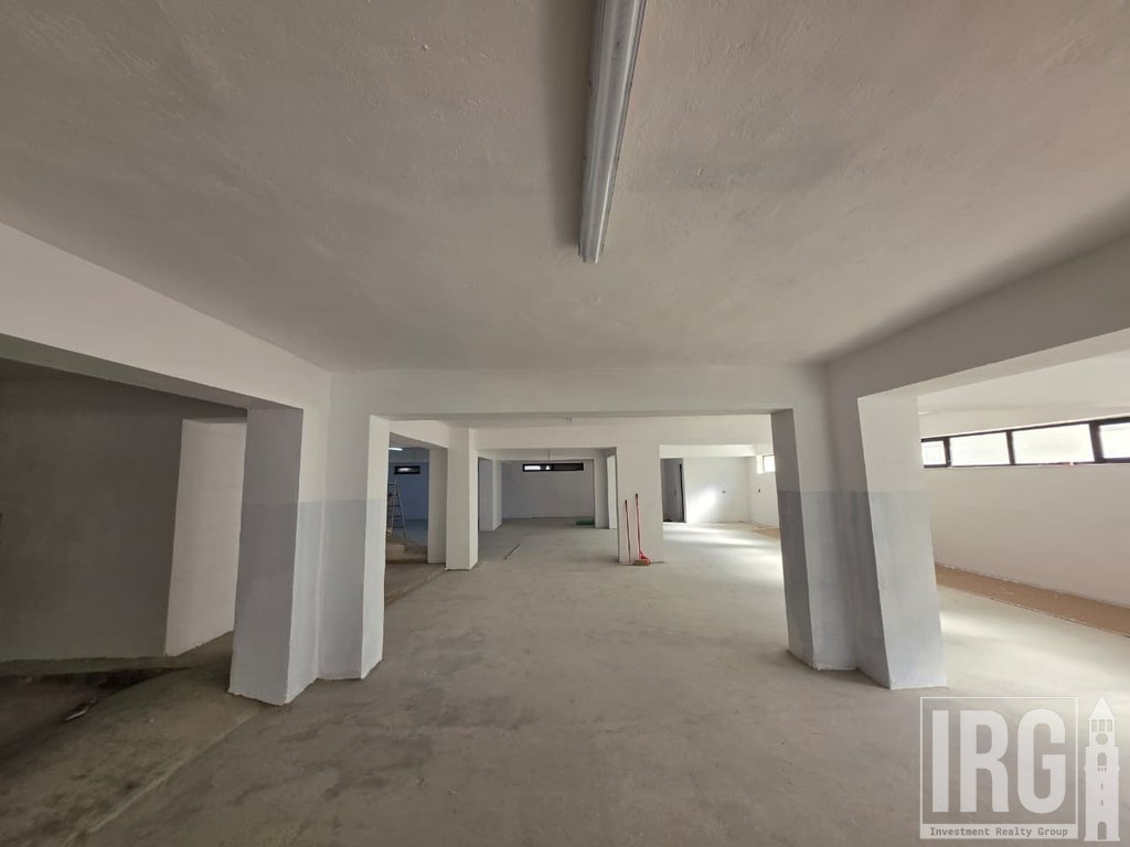 Magazinë/Fasoneri/Showroom  në Laprakë, Tiranë
