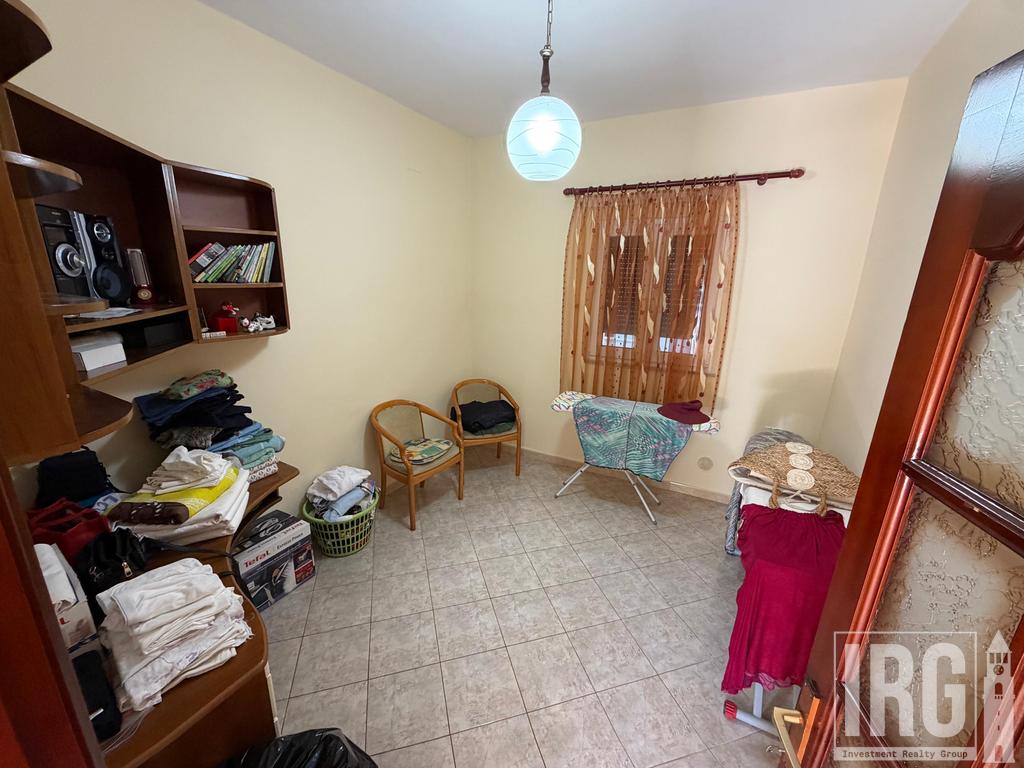Jepet me qira kat i parë vile (120 m²) – Rruga "Ali Visha"