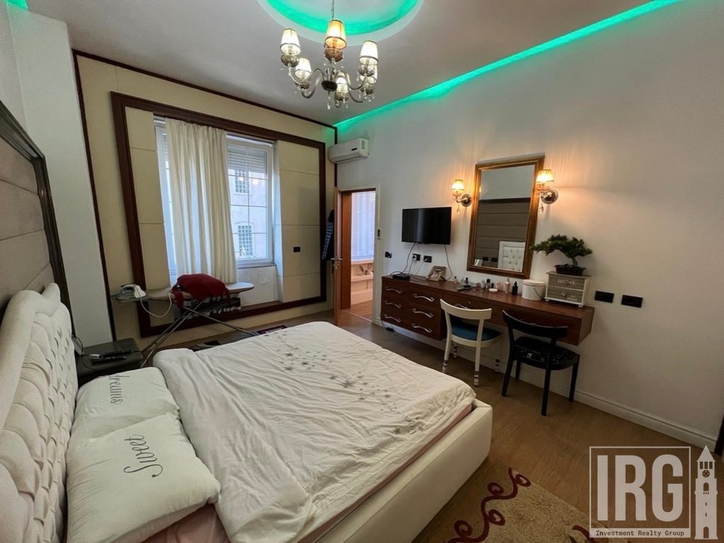 SHITET APARTAMENT 2+1 TEK ISH PARKU | 19,500,000 LEKË