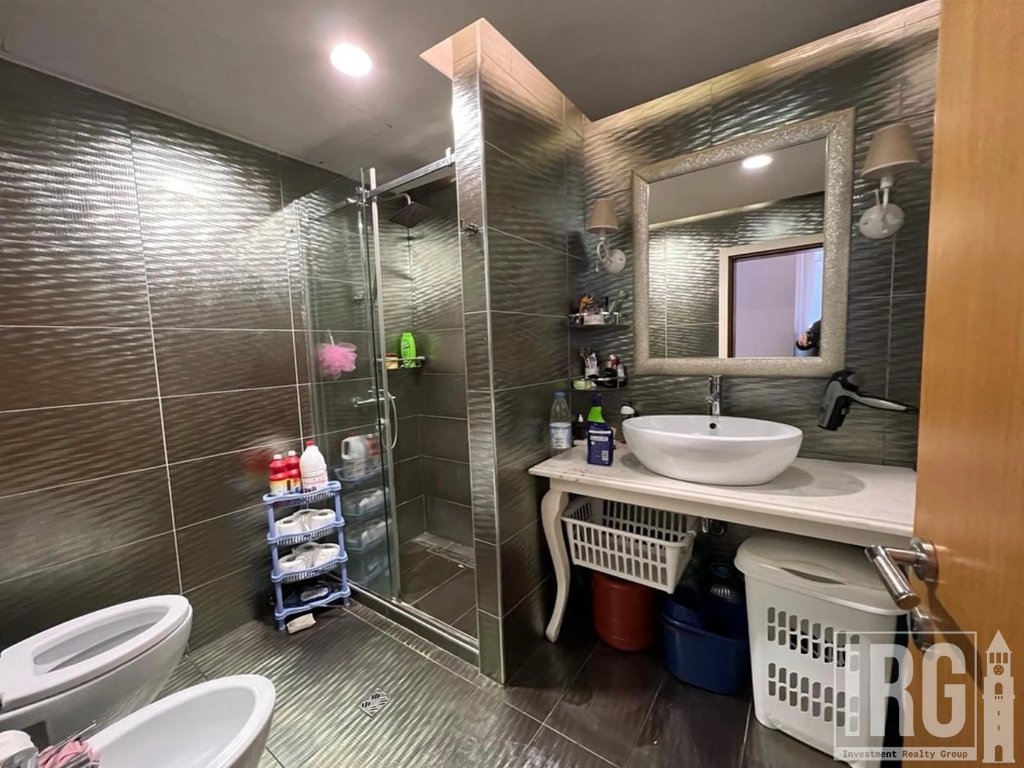 SHITET APARTAMENT 2+1 TEK ISH PARKU | 19,500,000 LEKË