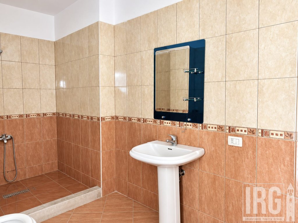 Jepet me Qira Apartament 2+1+2 – Astir, Pranë Bohem