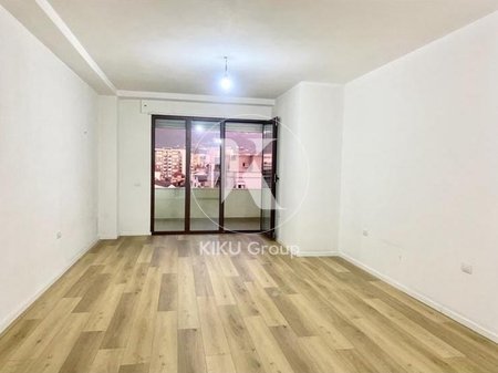 Jepet me Qira Ambient për Zyra – 5 Maj