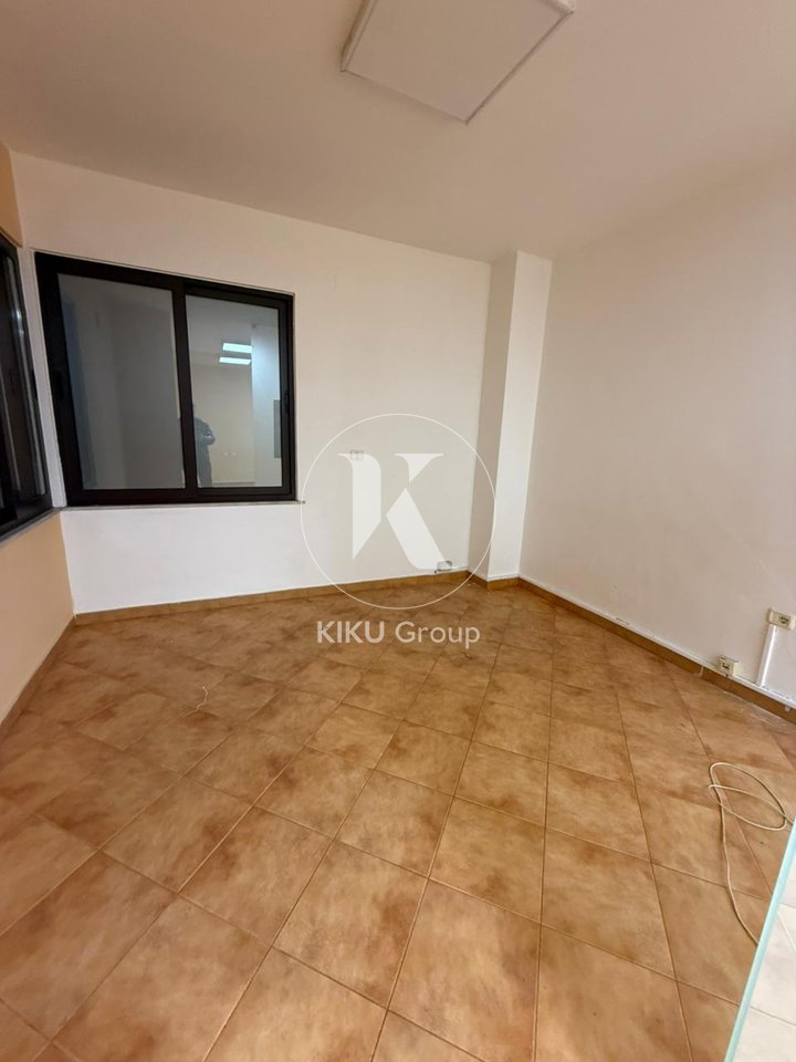 📌 Ambient për Zyra me Qira, Blloku