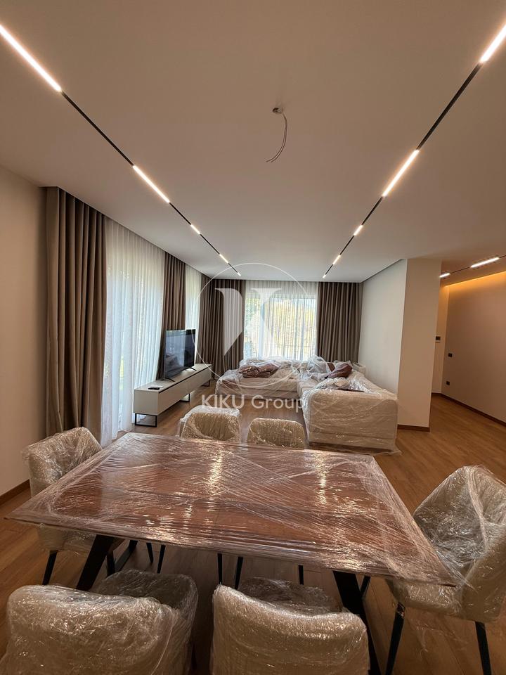 📌 Vilë me Qira – Forest Residence