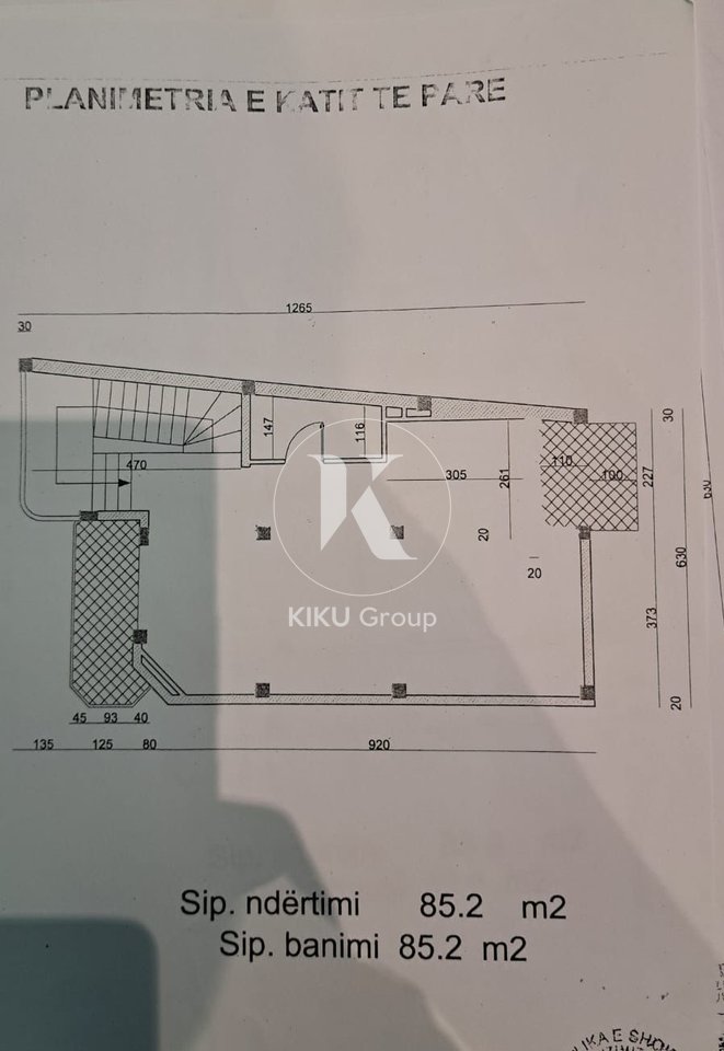 🏢 Godinë 3-Katëshe me Qira në Rrugën Myslym Shyri 📍