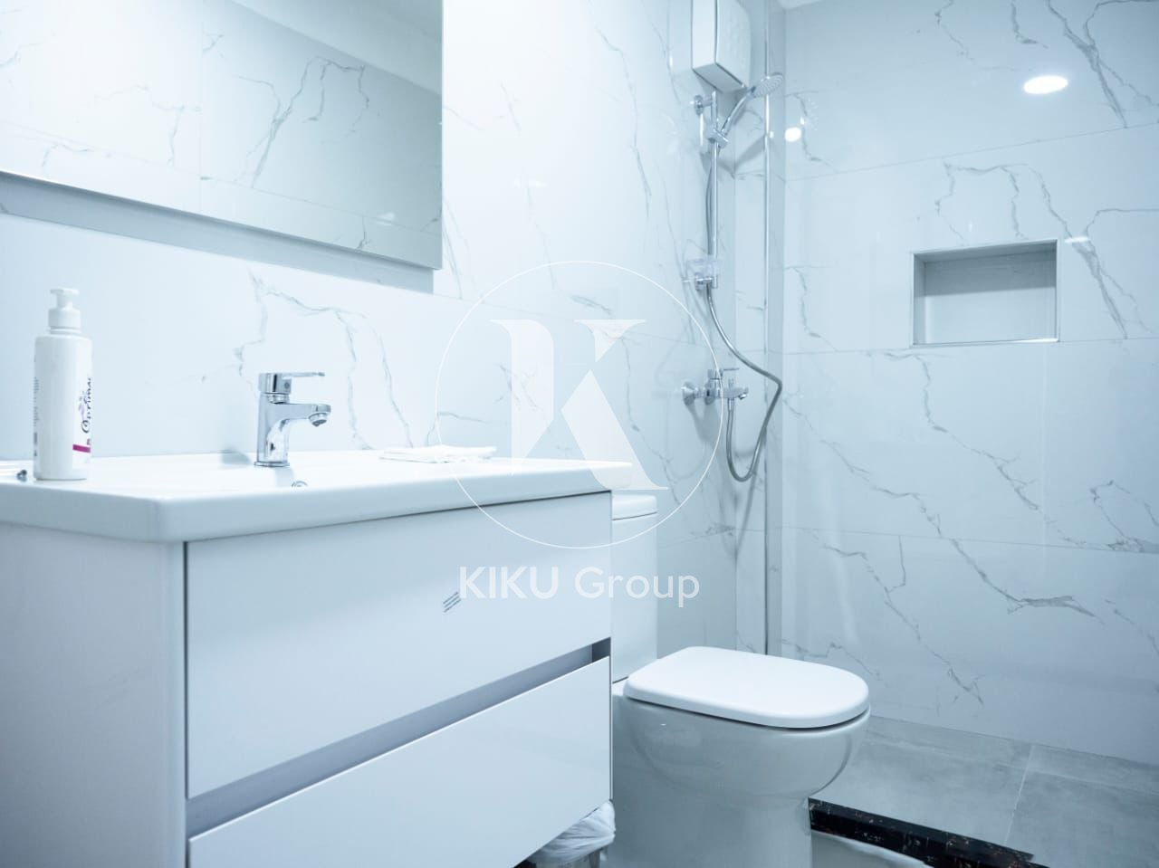 Appartamento 2+1+2 in affitto – Piazza Willson, vicino alla Posta 8