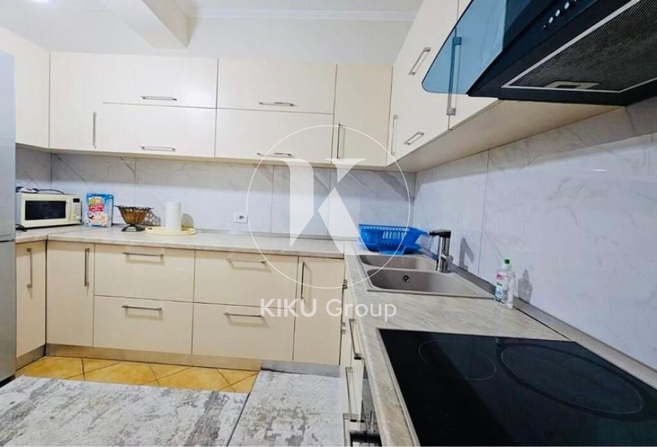 Jepet apartament 2+1 me qira te Komuna e Parisit.