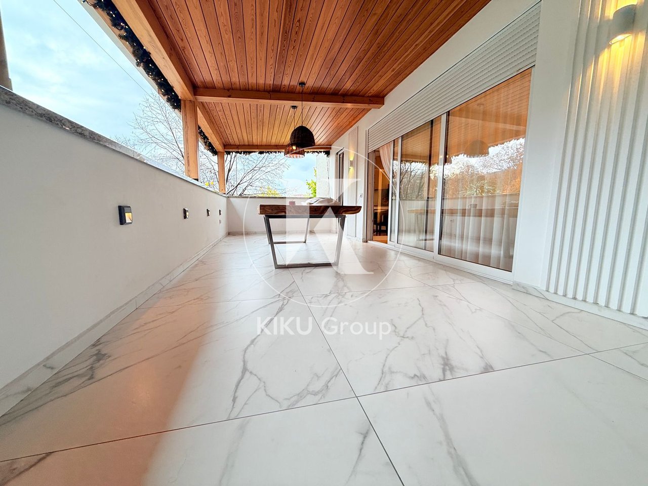 🏡 Appartamento moderno in vendita con grande veranda, vicino al Giardino Botanico