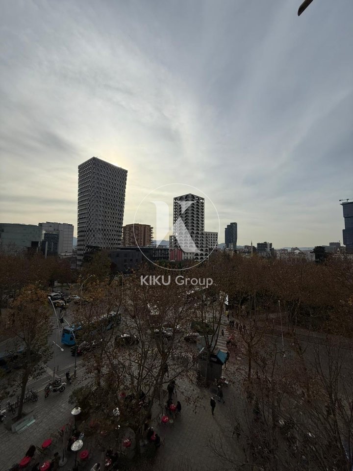 JEPET ME QIRA AMBIENT PËR ZYRA – QENDËR (9-KATËSHET)