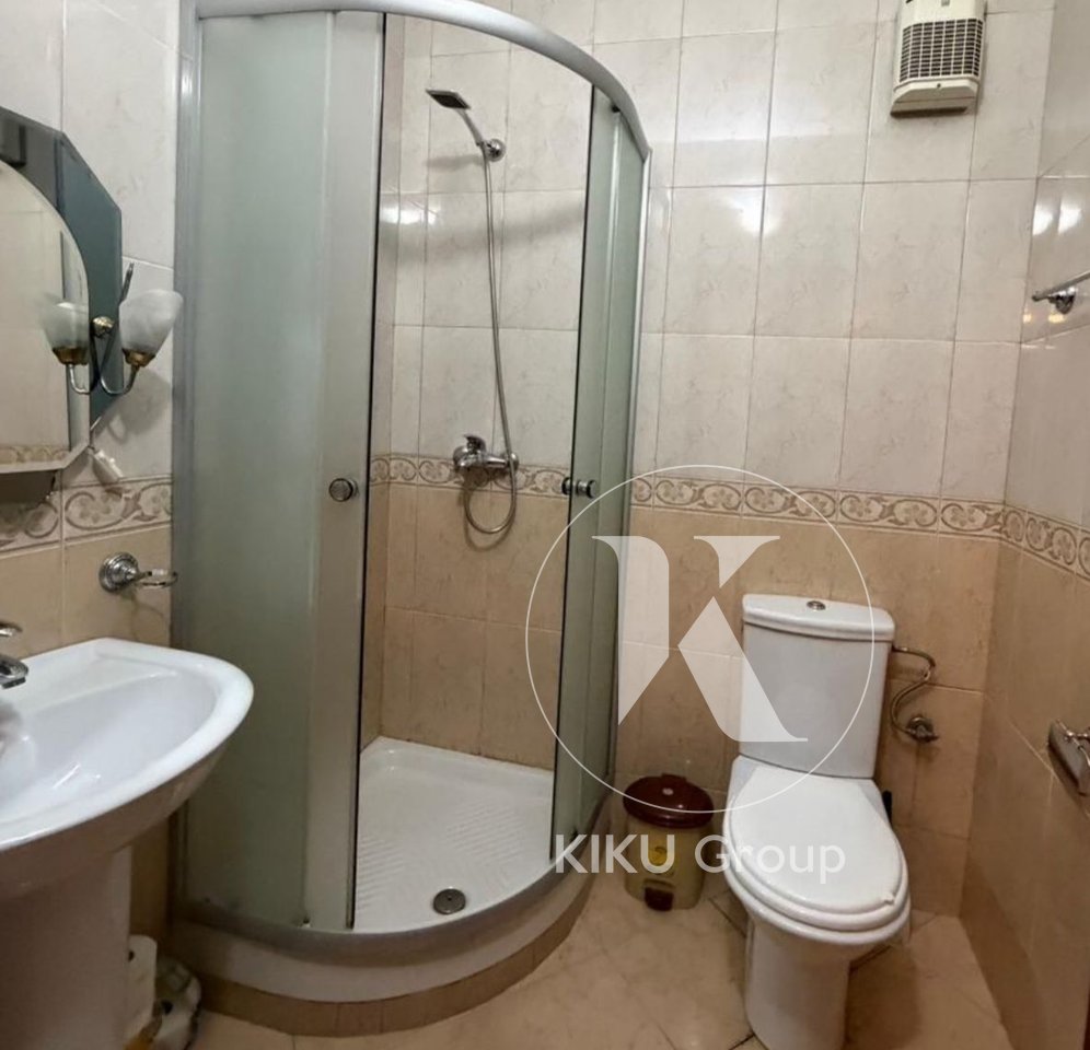 2+1 apartment for rent in Komuna e Parisit.