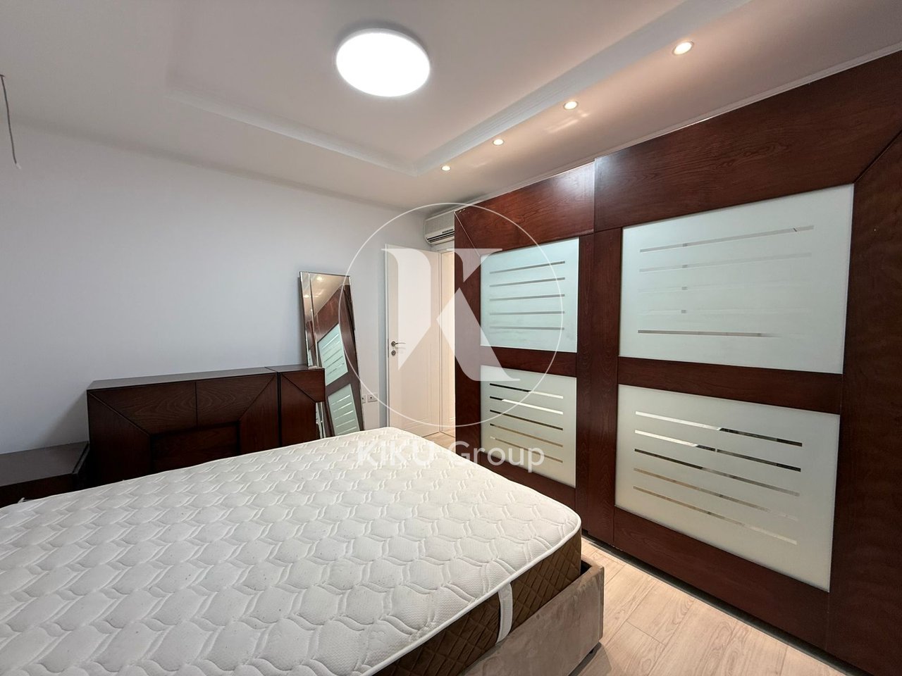 🏡 2+1 Apartment for Rent
📍 Location: Him Kolli Street