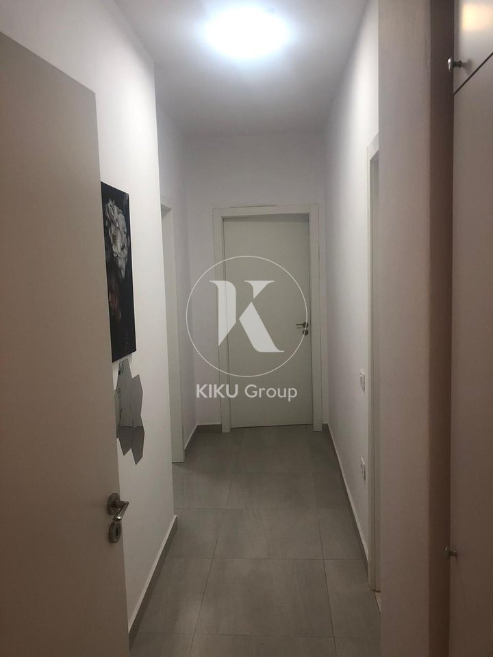 🏡 Shitet Apartament 3+1+2 – Vila Gold, Rruga e Dibrës