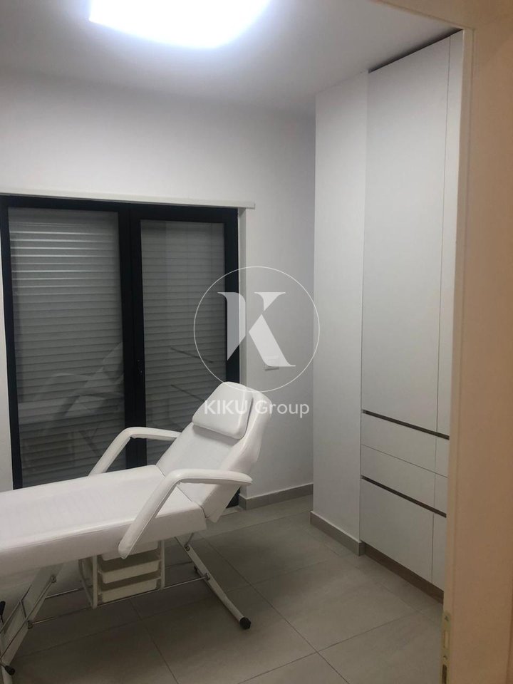 🏡 Shitet Apartament 3+1+2 – Vila Gold, Rruga e Dibrës