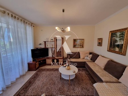 Apartament 3+1+2 me Qera,  prane Stadiumit Air Albania