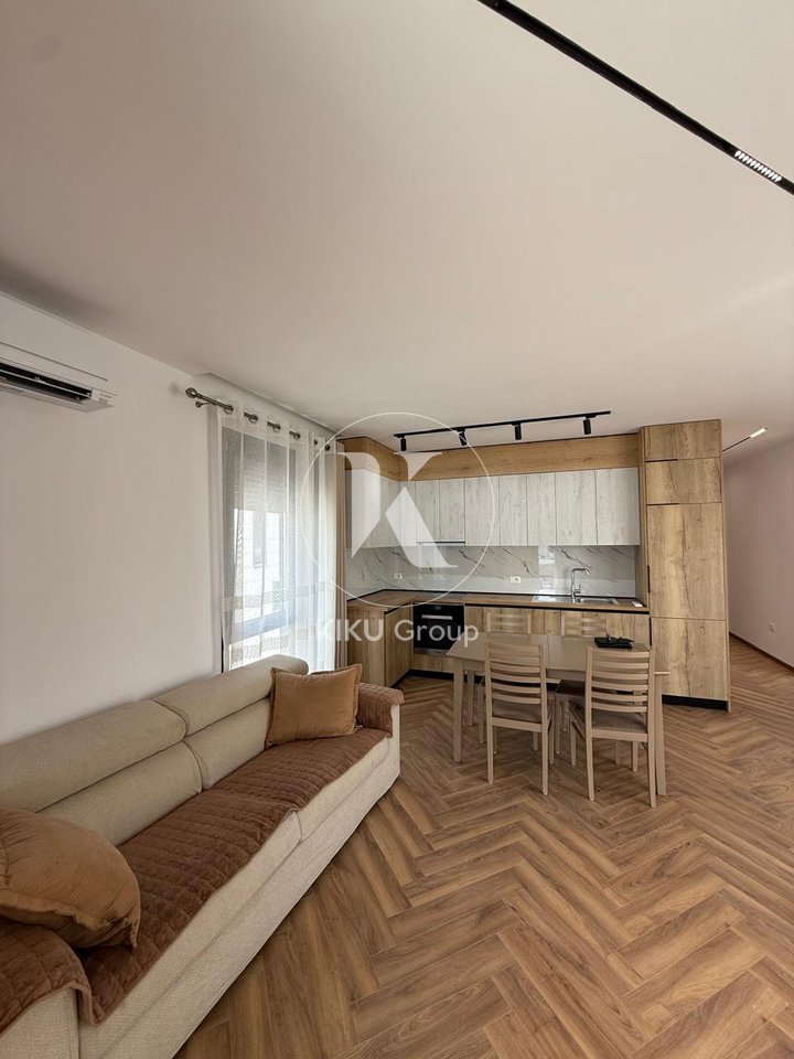 2+1+2 Apartment + Parking For Rent in Dry Lake, Tirana