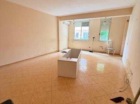Apartament 2+1+2 për Shitje në Liqeni i Tiranës