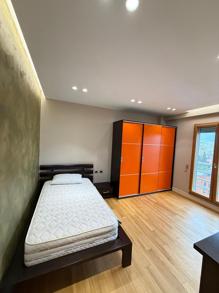 Apartament 2+1 Me Qira në Liceu Artistik, Tirana