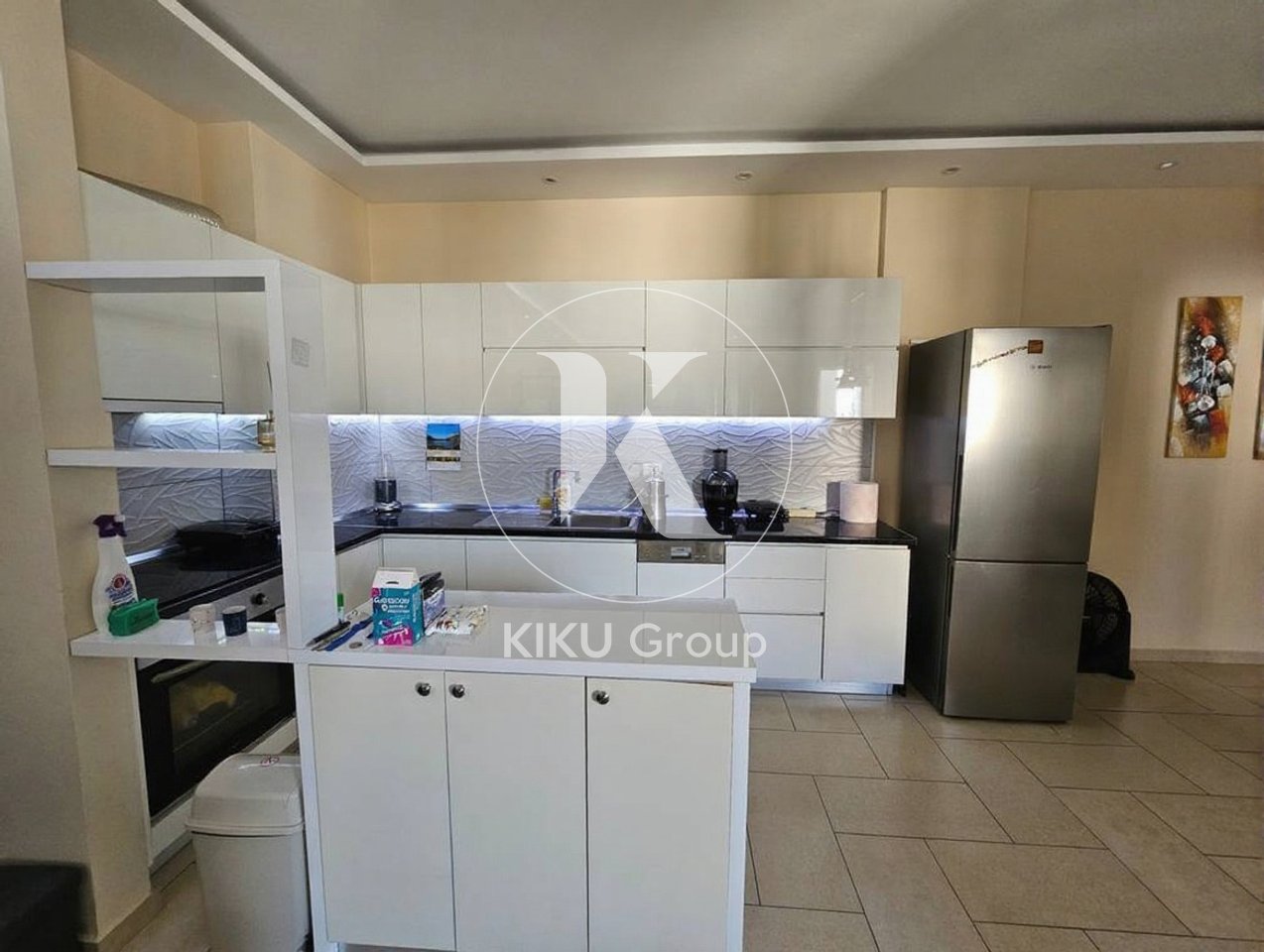 Shitet Apartament 2+1 në zonën e Kopshtit Zoologjik