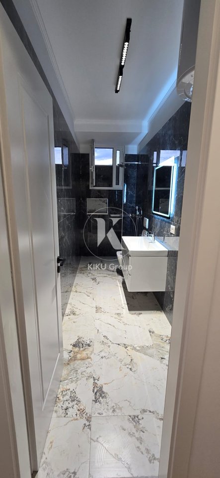 For sale 2+1+2 apartment near the Tirana Prosecutor's Office!