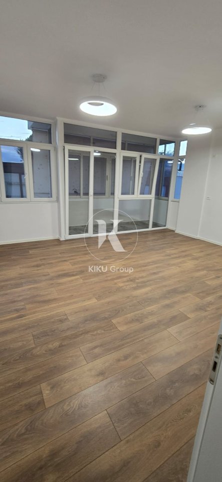 For sale 2+1+2 apartment near the Tirana Prosecutor's Office!