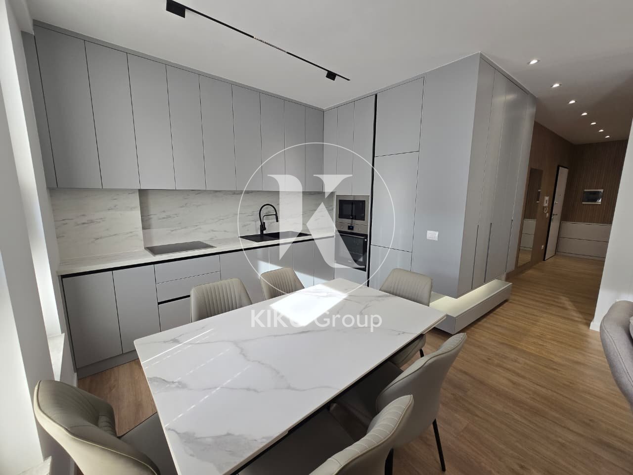 Apartament 2+1+2+Parking Me Qira | Bulevardi i Ri