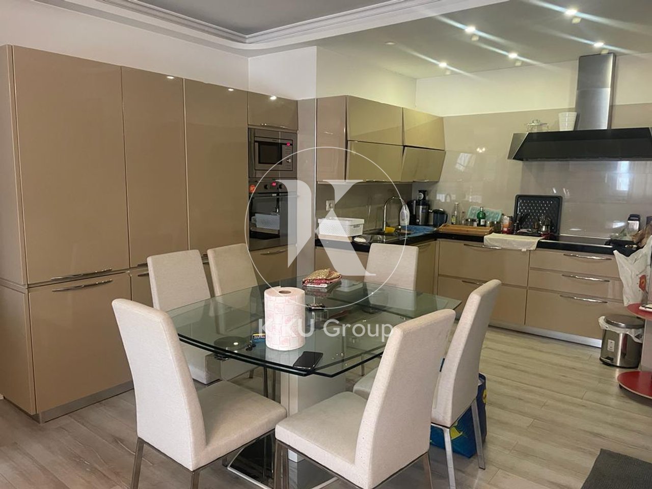 Shitet apartament 2+1 107 m2 Pallati me Shigjeta