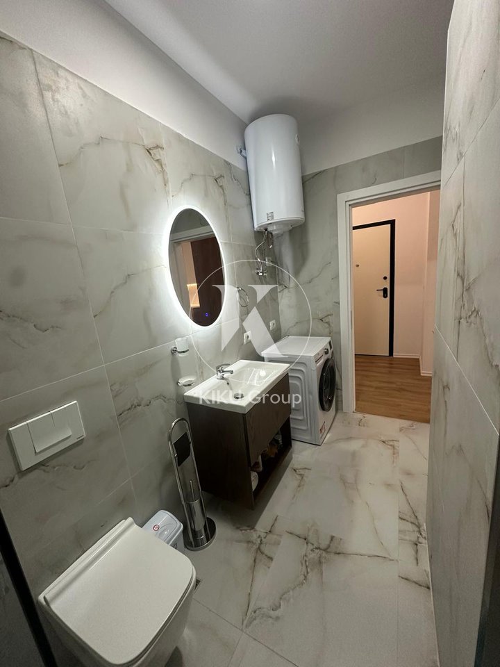 🏡 Apartment for rent at Zogu i Zi Market place