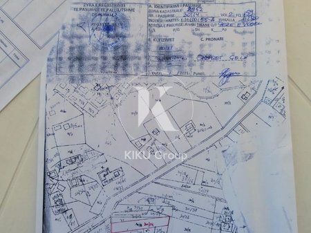 Shitet Tokë në Pezë të Vogël