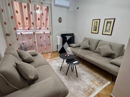 Jepet me qira apartament 1+1, Gjimnzi  Petro Nin Luarasi 70,000 lekë / muaj