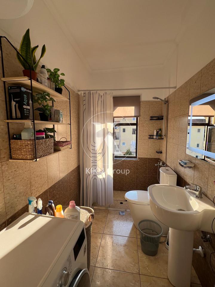 Appartamento 1+1+Deposito in vendita – Myslym Shyri, vicino alla scuola "Pjetër Budi"