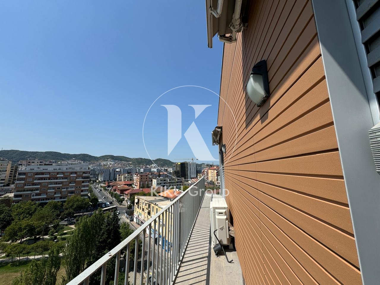Super Apartament 2+1 me Qira,Stadiumi Dinamo