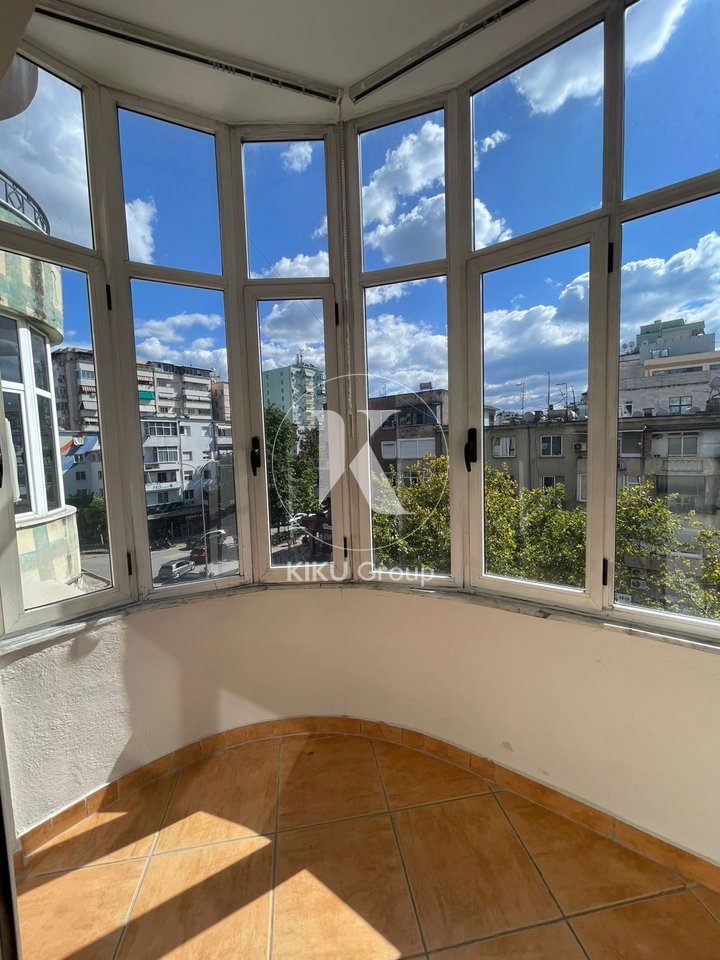 Office space for rent, Willson Square