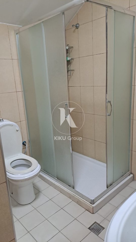 Shtëpi shumë komode për qira! Kati 3 i Viles, Mbrapa Hotel Mondial, 21 dhjetori