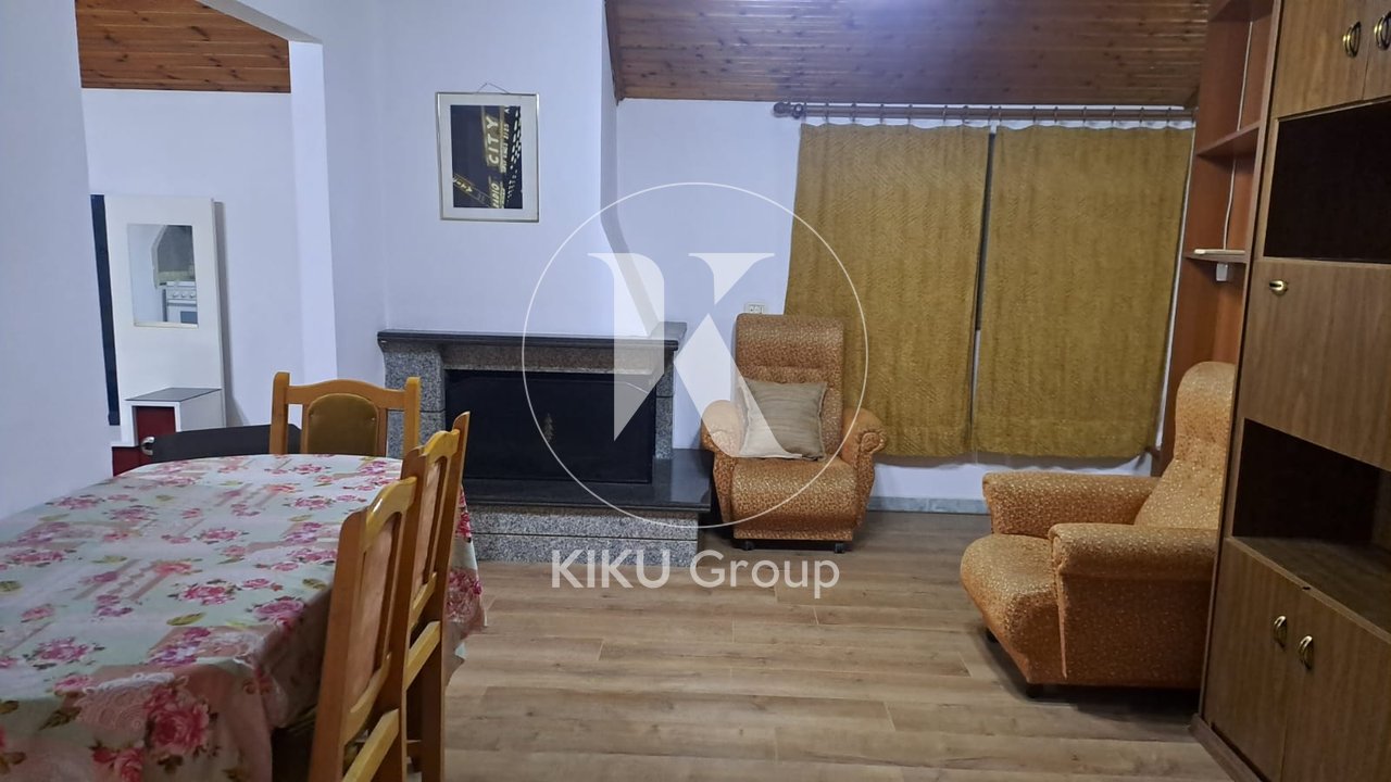 Shtëpi shumë komode për qira! Kati 3 i Viles, Mbrapa Hotel Mondial, 21 dhjetori