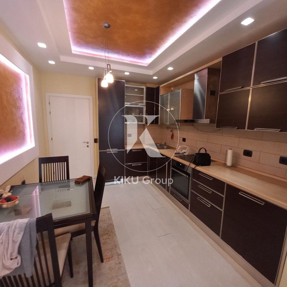 🏡 Jepet me qira apartament 2+1,  Komuna e Parisit