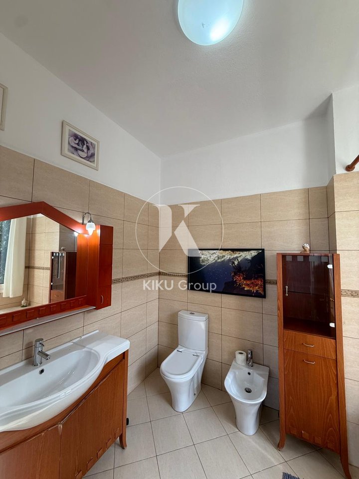 Villa in Affitto – Lago di Farka