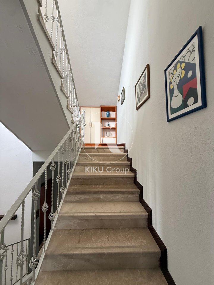 Villa in Affitto – Lago di Farka