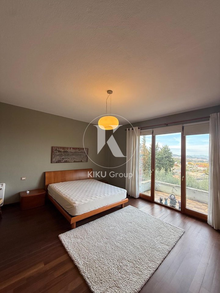 Villa in Affitto – Lago di Farka