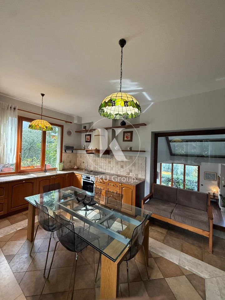 Villa in Affitto – Lago di Farka