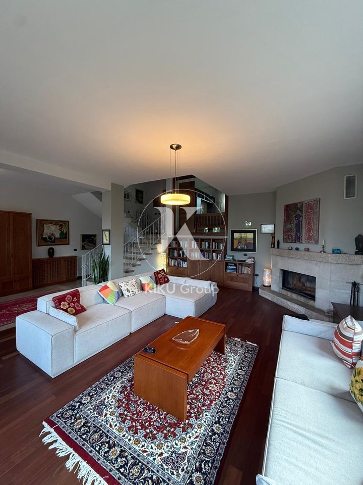 Villa in Affitto – Lago di Farka