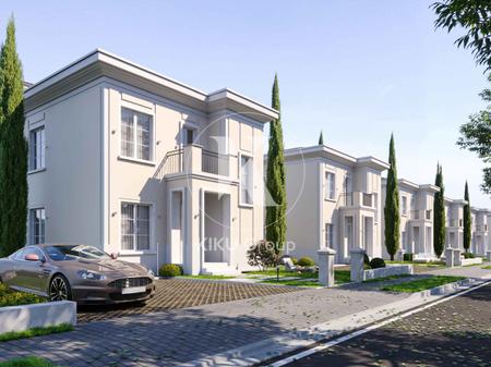 🏡 Villa for Rent – Rolling Hills 🌿
