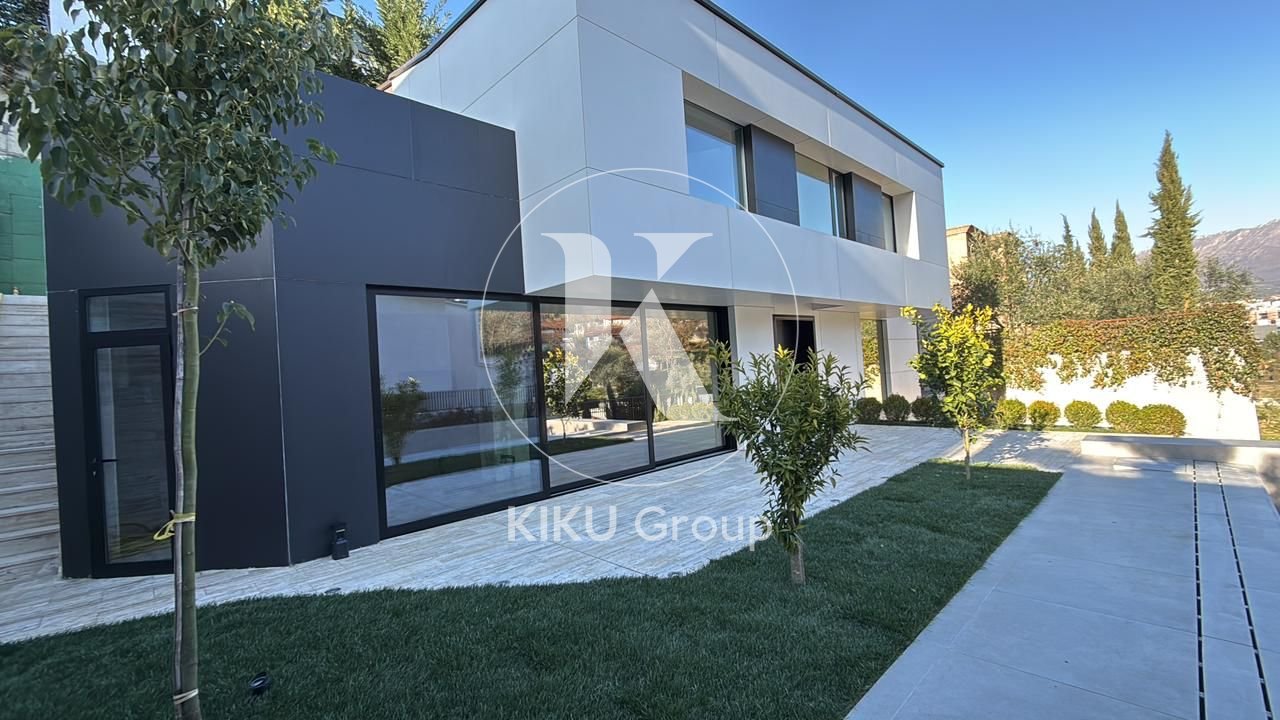 🏡 Modern 3-Story Villa with Private Pool in the Elite Area near TEG 🏡